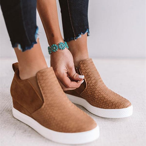 Women Sneakers Femme Vulcanized Shoes Ladies' Casual Slip On Ladies Flat Shoe Women Fashion Retro Sneakers / Autumn